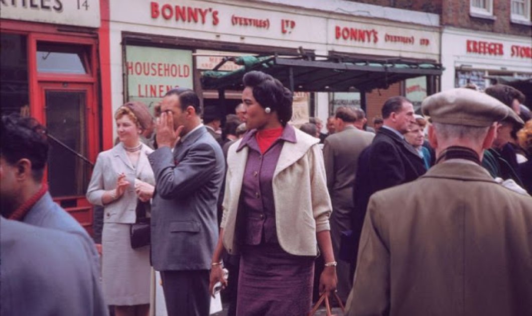 Vintage Pics: Λονδίνο 1961-  20 υπέροχες φωτογραφίες παρουσιάζουν τη φωτεινή πλευρά μιας 'βροχερής" πόλης  - Κυρίως Φωτογραφία - Gallery - Video