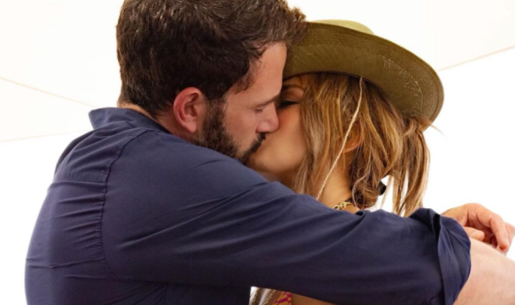 Jennifer Lopez & Ben Affleck: Nέο φιλί πάνω στο σκάφος - Η «πανδημία» του ξαναζεσταμένου έρωτα μεταδίδεται σε όλο τον πλανήτη (φωτό) - Κυρίως Φωτογραφία - Gallery - Video