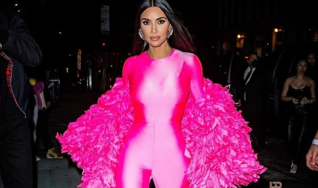 Η Kim Kardashian έκανε ξανά τα γλυκά μάτια στον Kanye West - Τα πανάκριβα outfits της, 23.000 δολ ένα παλτό (φωτό & βίντεο) - Κυρίως Φωτογραφία - Gallery - Video