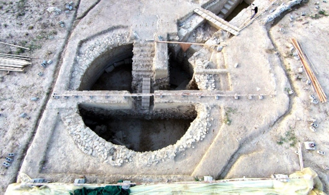 Πρωτοσέλιδο στο National Geographic η φοβερή ανακάλυψη του τάφου του Γρύπα Πολεμιστή  στην Πύλο της Μεσσηνίας – Οι αρχαιολόγοι και ο Τρωικός πόλεμος  - Κυρίως Φωτογραφία - Gallery - Video