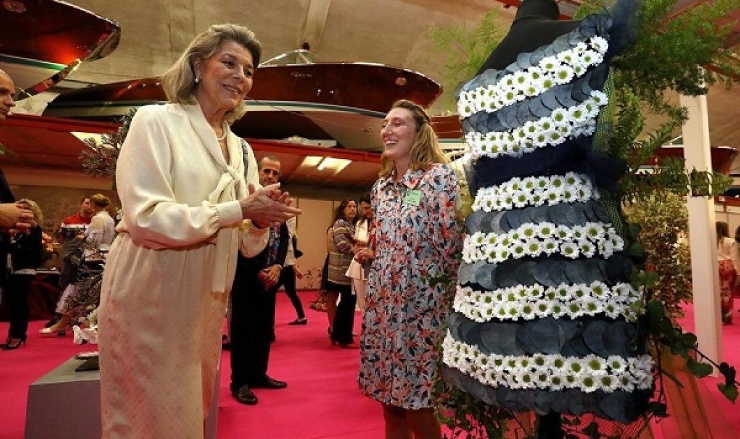 Στο στοιχείο της η πριγκίπισσα Καρολίνα του Μονακό - Chanel κρεμ φόρεμα και πέρλες για την 65χρονη royal (φωτό) - Κυρίως Φωτογραφία - Gallery - Video
