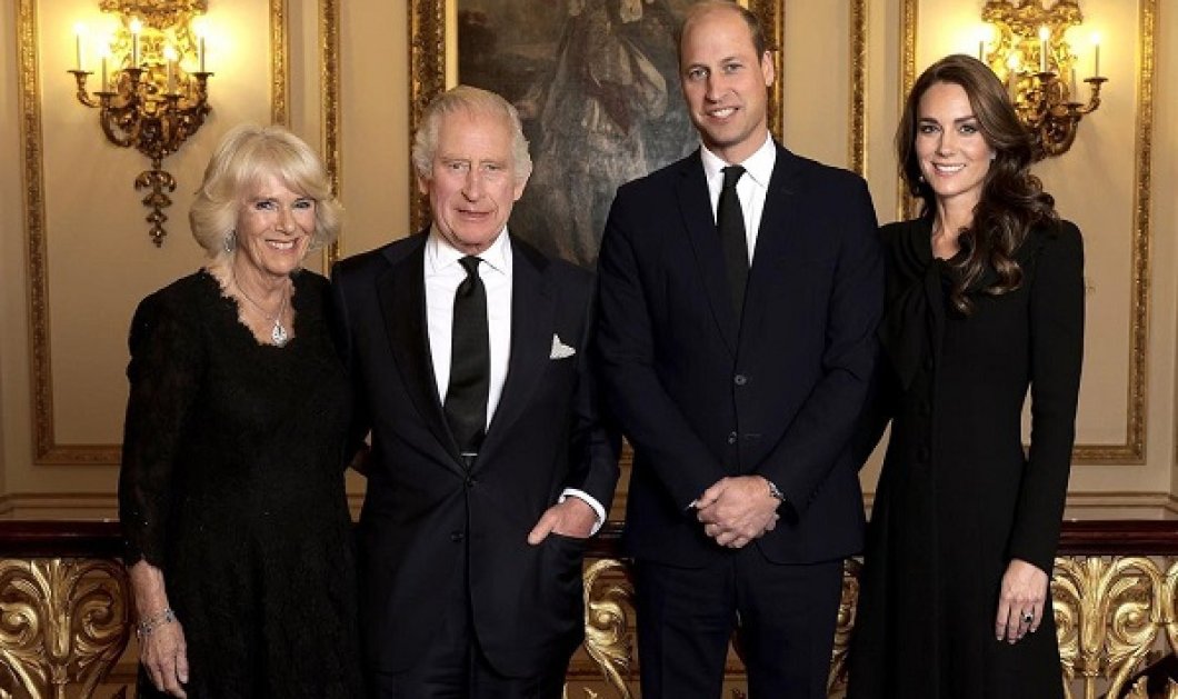 Ο βασιλιάς Κάρολος με την βασιλική σύζυγο Καμίλα και τους διαδόχους τους πρίγκιπα και πριγκίπισσα της Ουαλίας - Το νέο πορτρέτο - Κυρίως Φωτογραφία - Gallery - Video