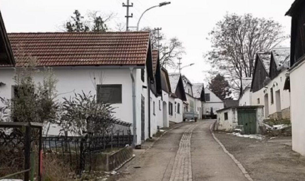 Σοκ στην Αυστρία: Συνωμοσιολόγος έκρυβε έξι παιδιά κάτω των πέντε ετών σε εγκαταλελειμμένο κελάρι (φωτό) - Κυρίως Φωτογραφία - Gallery - Video
