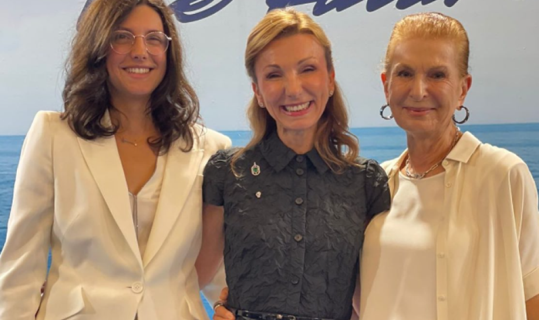 Η πρόεδρος των Ελλήνων εφοπλιστών Μελίνα Τραυλού γιορτάζει με την κόρη και τη μητέρα της – Τρεις γενιές για την Ημέρα της Μητέρας - Κυρίως Φωτογραφία - Gallery - Video