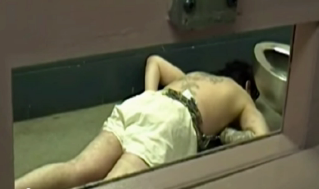 Πολύ σοκαριστικό βίντεο: 35χρονος κρατούμενος πεθαίνει μπροστά στα μάτια των αστυνομικών που νομίζουν πως προσποιείται! - Κυρίως Φωτογραφία - Gallery - Video
